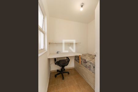 Casa à venda com 180m², 3 quartos e 2 vagas Casa à venda com 180m², 3 quartos e 2 vagasQuarto de Serviço