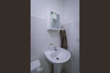 Apartamento para alugar com 44m², 2 quartos e 1 vaga Apartamento para alugar com 44m², 2 quartos e 1 vagaBanheiro