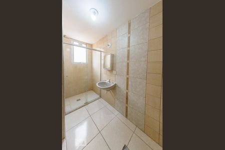 Banheiro de kitnet/studio para alugar com 1 quarto, 36m² em Centro, Campinas