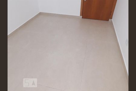 Piso do Quarto de apartamento para alugar com 1 quarto, 35m² em Vila Leonor, São Paulo