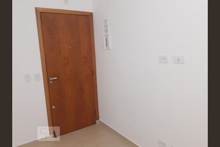 Boa pintura e porta nova, além de um ótimo piso. de apartamento para alugar com 1 quarto, 35m² em Vila Leonor, São Paulo