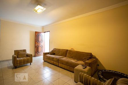 Sala de Estar de casa à venda com 3 quartos, 250m² em Jaguará, São Paulo