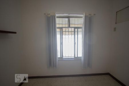 Quarto 1 de casa para alugar com 2 quartos, 90m² em Irajá, Rio de Janeiro