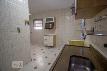Cozinha de casa para alugar com 2 quartos, 90m² em Irajá, Rio de Janeiro
