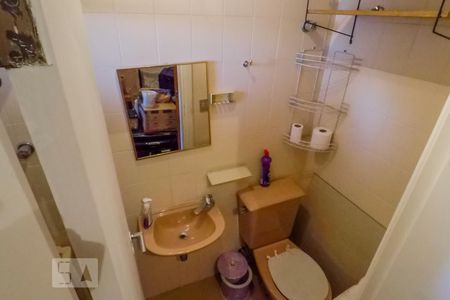 Apartamento à venda com 158m², 3 quartos e 3 vagasBanheiro de Serviço