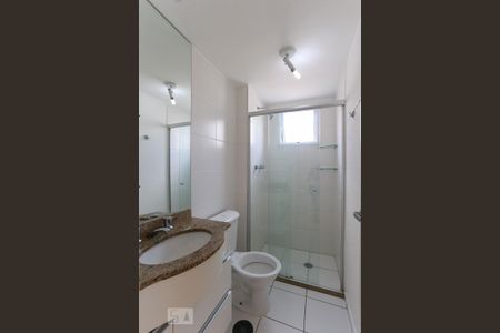 Banheiro de apartamento à venda com 2 quartos, 46m² em Taboão, São Bernardo do Campo