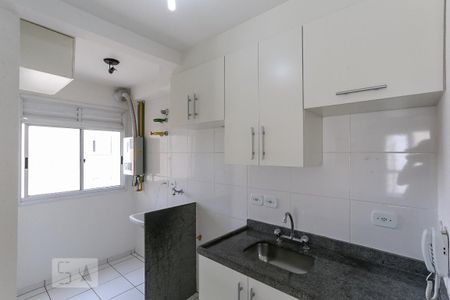 Cozinha e Área de Serviço de apartamento à venda com 2 quartos, 46m² em Taboão, São Bernardo do Campo