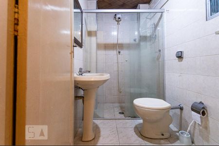 Banheiro de kitnet/studio para alugar com 1 quarto, 30m² em Vila Buarque, São Paulo