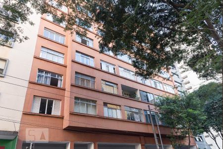 Studio para alugar com 30m², 1 quarto e sem vaga Studio para alugar com 30m², 1 quarto e sem vagaFachada
