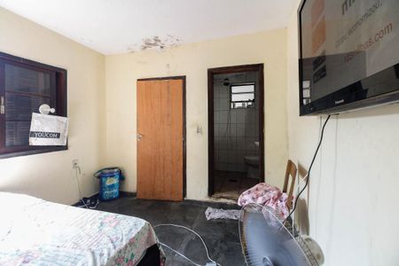 Casa à venda com 210m², 4 quartos e 2 vagasSuíte - Edícula