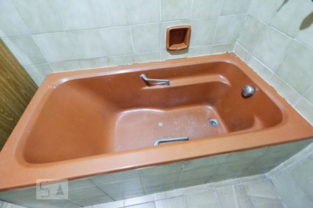 Banheiro de casa à venda com 4 quartos, 210m² em Parque São Jorge, São Paulo