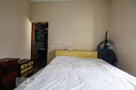 Casa à venda com 210m², 4 quartos e 2 vagasSuíte 2