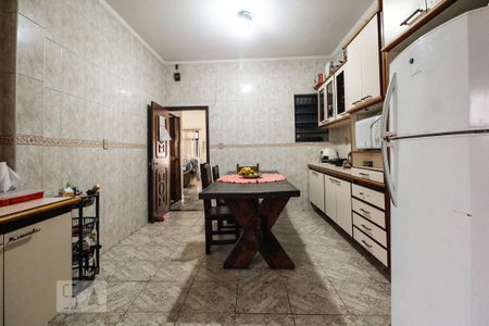 Casa à venda com 210m², 4 quartos e 2 vagasCozinha