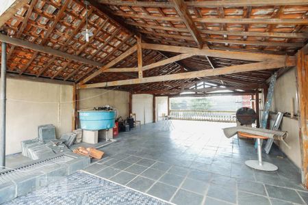 Casa à venda com 210m², 4 quartos e 2 vagasÁrea externa