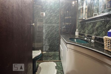 Casa à venda com 210m², 4 quartos e 2 vagasBanheiro Suíte 1