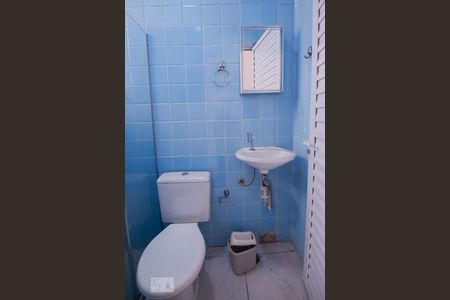 Casa à venda com 150m², 4 quartos e sem vagaBanheiro 2