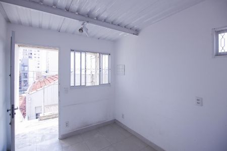 Casa à venda com 150m², 4 quartos e sem vagaSala Edícula