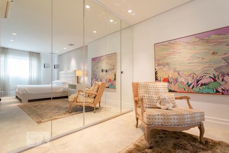 Apartamento à venda com 260m², 1 quarto e 2 vagasSuíte 