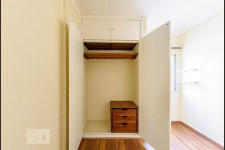 Quarto de apartamento para alugar com 1 quarto, 40m² em Centro, Campinas