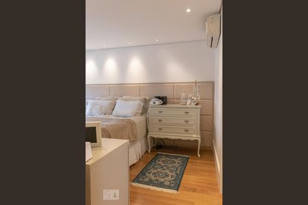 Apartamento à venda com 140m², 3 quartos e 2 vagasSuite 1