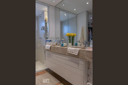 Apartamento à venda com 140m², 3 quartos e 2 vagasBanheiro 2 Suite 1