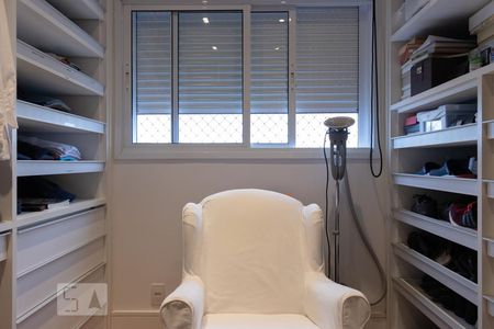 Apartamento à venda com 140m², 3 quartos e 2 vagasCloset Suite 1