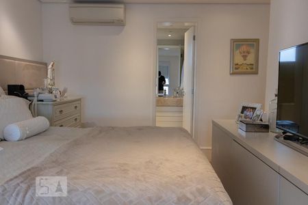 Apartamento à venda com 140m², 3 quartos e 2 vagasSuite 1