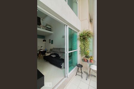 Varanda Sala de apartamento para alugar com 1 quarto, 50m² em Vila Nova Conceição, São Paulo