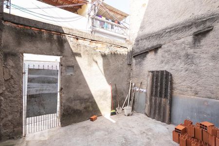 Casa à venda com 150m², 5 quartos e 2 vagas Casa à venda com 150m², 5 quartos e 2 vagasQuintal