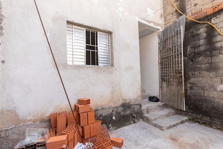 Casa à venda com 150m², 5 quartos e 2 vagas Casa à venda com 150m², 5 quartos e 2 vagasFachada