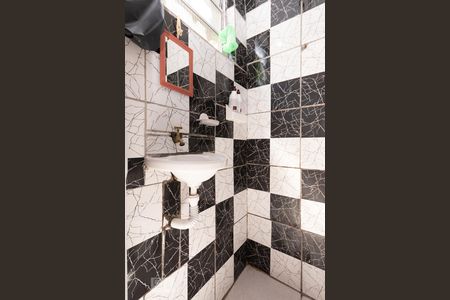 Casa à venda com 150m², 5 quartos e 2 vagas Casa à venda com 150m², 5 quartos e 2 vagasBanheiro do quarto 2