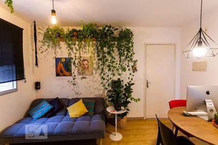 Sala de apartamento para alugar com 2 quartos, 43m² em Jardim Celeste, São Paulo