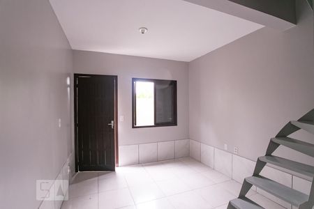 Casa de condomínio para alugar com 46m², 2 quartos e sem vagaSala