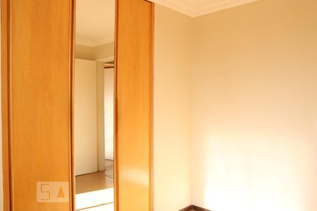 Quarto 2 de apartamento para alugar com 3 quartos, 78m² em Guará Ii, Brasília