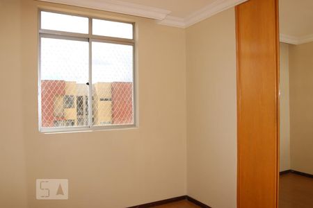 Quarto 2 de apartamento para alugar com 3 quartos, 78m² em Guará Ii, Brasília