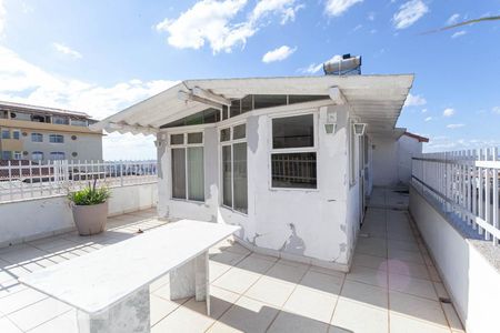 Apartamento à venda com 170m², 4 quartos e 2 vagasCobertura