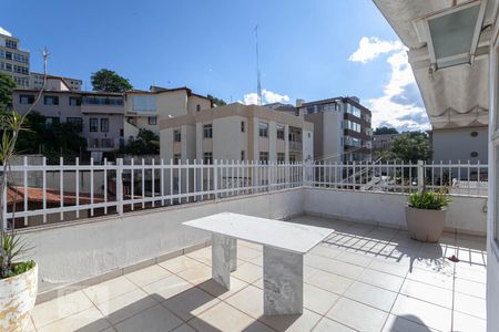 Apartamento à venda com 170m², 4 quartos e 2 vagasCobertura