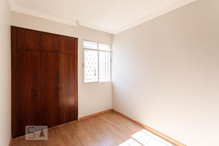 Apartamento à venda com 170m², 4 quartos e 2 vagasQuarto 1
