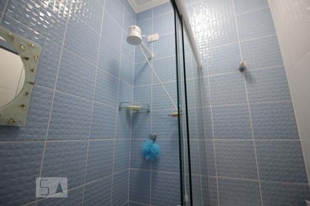 Casa de condomínio à venda com 155m², 3 quartos e 3 vagasChuveiro