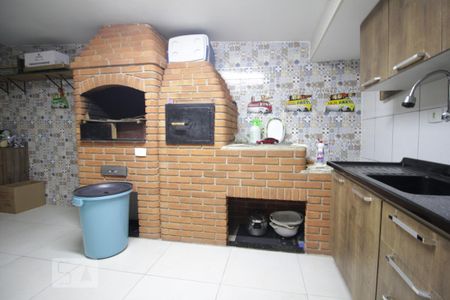 Casa de condomínio à venda com 155m², 3 quartos e 3 vagasChurrasqueira