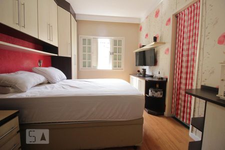 Suíte de casa de condomínio à venda com 3 quartos, 155m² em Jardim Monte Kemel, São Paulo