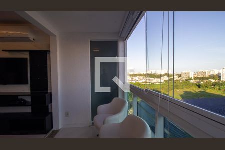 Apartamento para alugar com 131m², 3 quartos e 2 vagas Apartamento para alugar com 131m², 3 quartos e 2 vagasVaranda