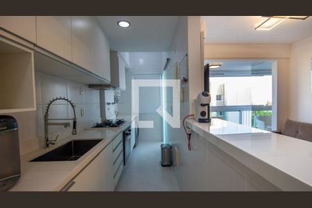 Apartamento para alugar com 131m², 3 quartos e 2 vagas Apartamento para alugar com 131m², 3 quartos e 2 vagasCozinha e Área de Serviço