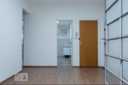 Apartamento para alugar com 65m², 2 quartos e sem vagaSala