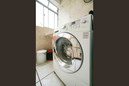 Apartamento à venda com 69m², 2 quartos e 1 vagaDetalhe área de serviço