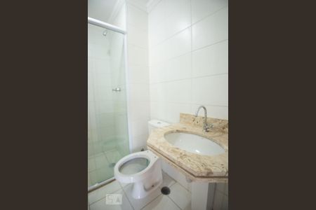 banheiro de apartamento à venda com 3 quartos, 51m² em Jardim Paranapanema, Campinas