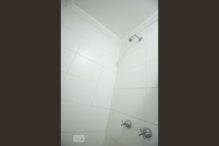 banheiro de apartamento à venda com 3 quartos, 51m² em Jardim Paranapanema, Campinas