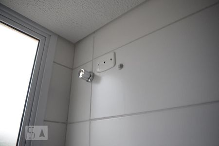 Banheiro de apartamento à venda com 2 quartos, 45m² em Olaria, Canoas