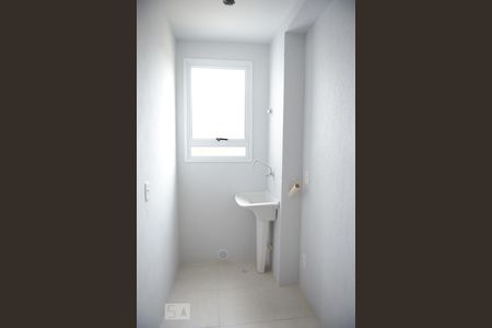 Apartamento à venda com 2 quartos, 45m² em Olaria, Canoas