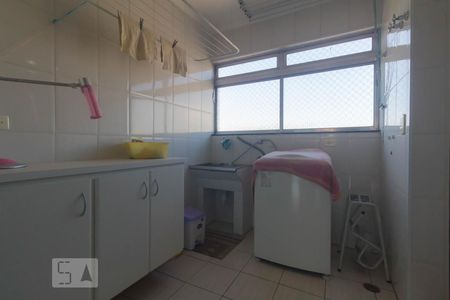 Apartamento à venda com 98m², 3 quartos e 1 vagaÁrea de Serviço